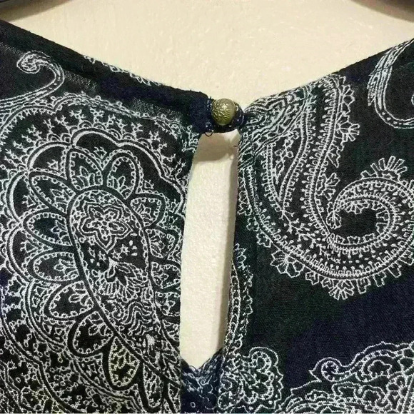 Xhilaration A Line Dress Black White Paisley Long Sleeve Short V Neck Womens M - Picture 4 of 11